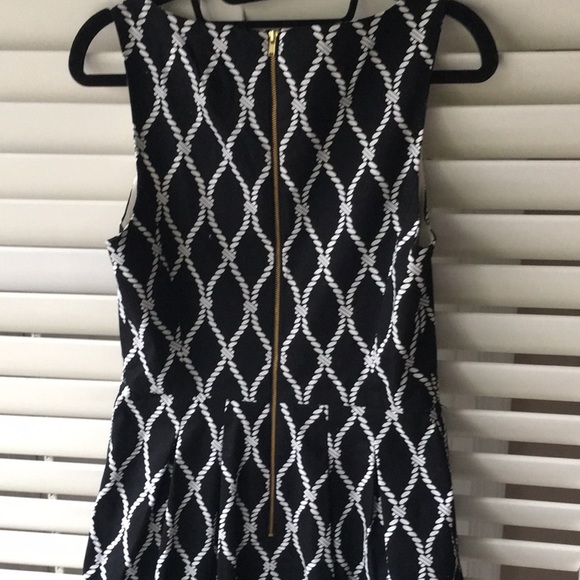 NWT cotton white/black dress with braided rope pattern. Banana Republic, size 4 - Picture 4 of 4